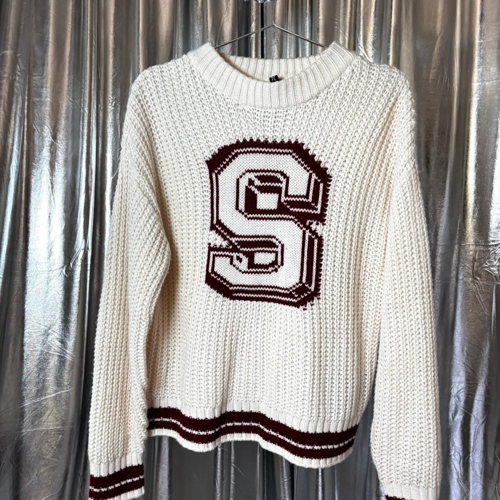 H&M Divided Cream Maroon Varsity Letter S Chunky Knit Sweater